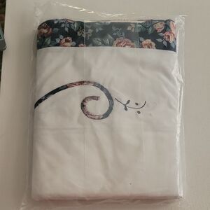 VTG JC Penney Floral Embroidered Drapes Set - White and Blue